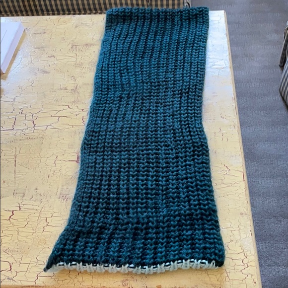 LOFT Accessories - Two tone women’s infinity knit scarf.